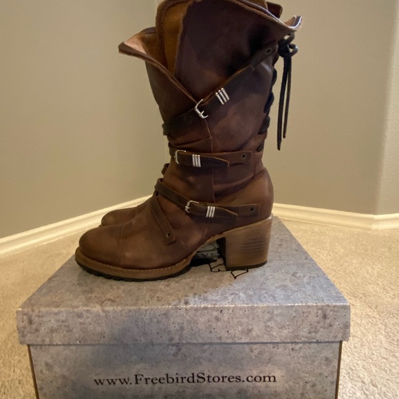 Freebird Women's Cora Brown Leather Boots - Picture 2 of 15